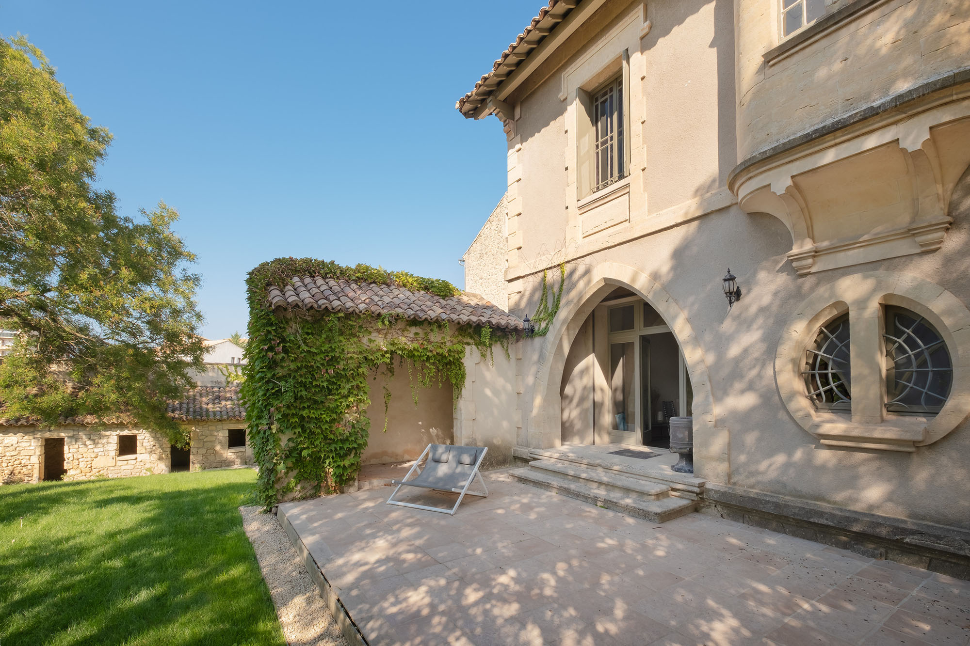 Magnifique Villa Historique à Uzès avec Piscine Privée